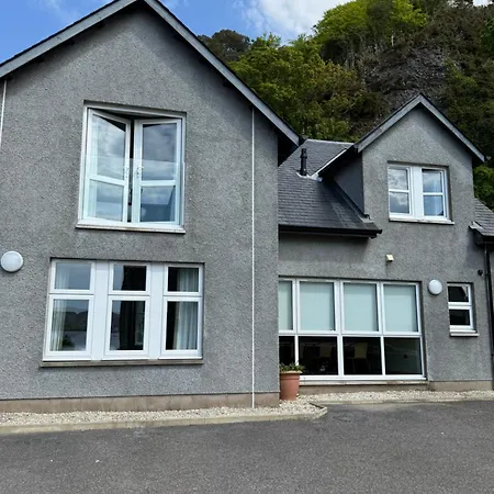Oban House House-3