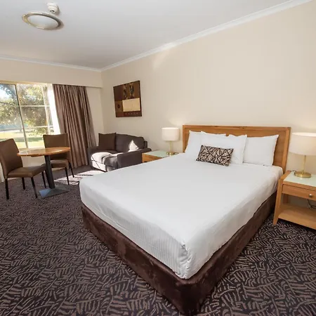 Best Western Plus Hovell Tree Inn-2