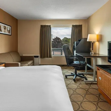 Comfort Inn West-3