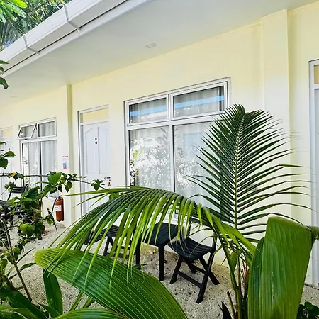 Three Hearts Guesthouse And Villas-3