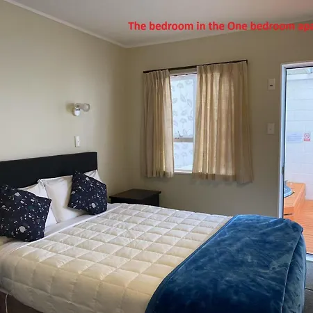 Malones Spa Motel-2