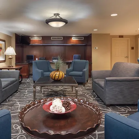 Clarion Collection Hotel Arlington Court Suites-3