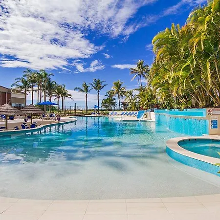 Royal Palm Resort On The Beach-3