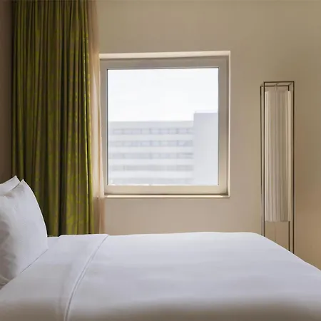 Hilton Frankfurt Airport-3