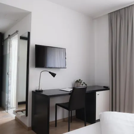 City-Hotel-3