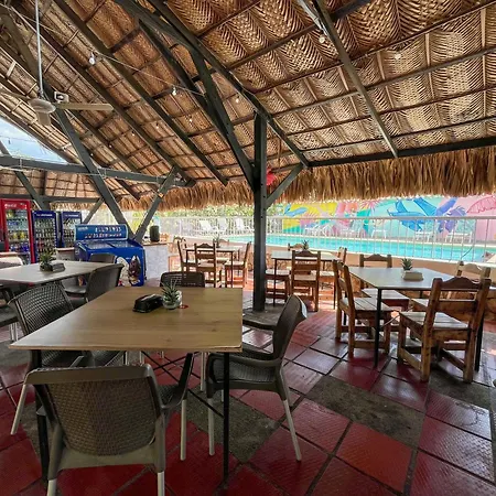 Hotel Los Veleros Santa Marta-3