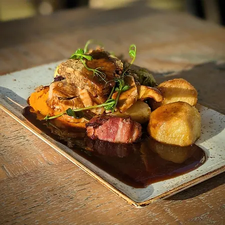 The Plough Inn & Restaurant-3