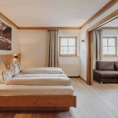 Habachklause Baby- und Kinderhotel | Bauernhof Resort-2