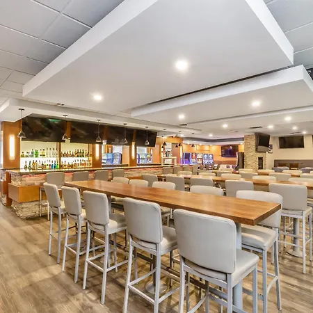 Quality Inn & Suites Winnipeg - Pembina Highway-3