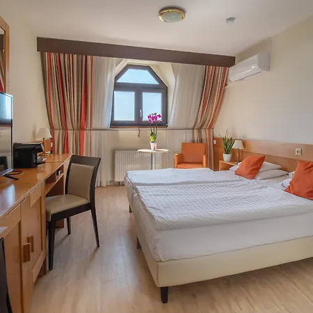 Hotel Sopron-3