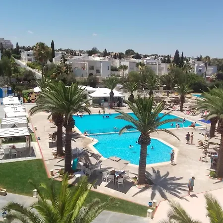 Golf Residence- Families And Couples Only-2