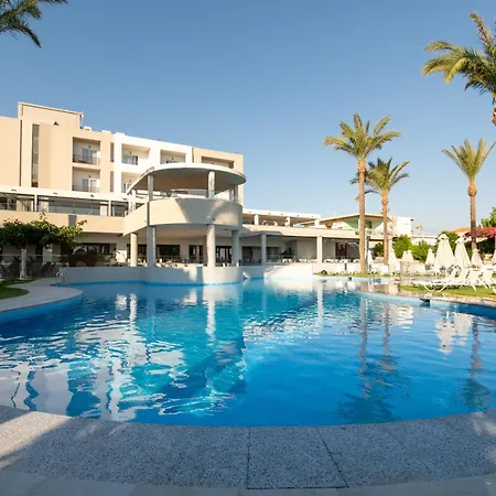 Selini Suites & Waterpark-2