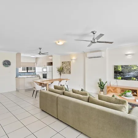 Cairns City Apartments-3