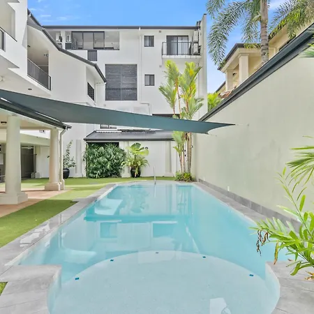 Cairns City Apartments-2