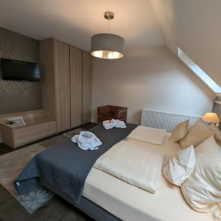Weinhotel St. Stephanus-3