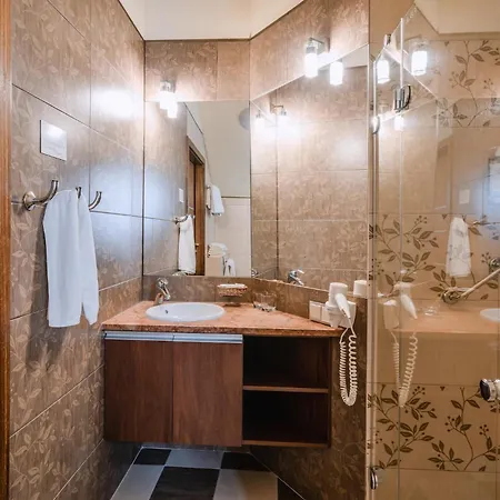 Dwor Kombornia Hotel&Spa-3