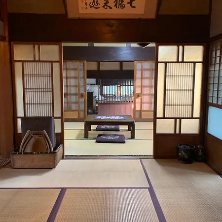Old Japanese House-2