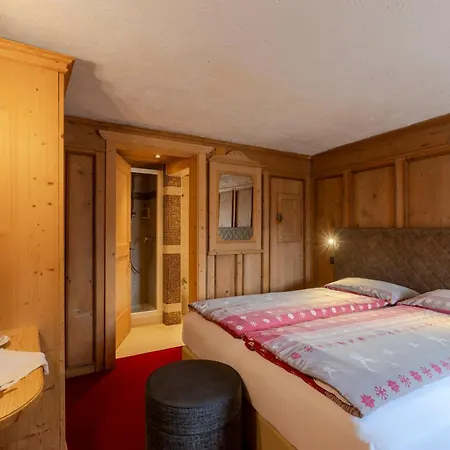 Hotel La Stua-3