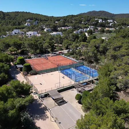Invisa Hotel Club Cala Blanca-3