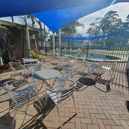 Pleasurelea Tourist Resort & Caravan Park-3