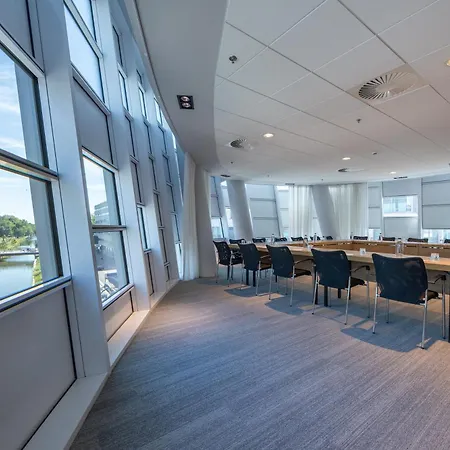 Crowne Plaza Utrecht - Central Station By Ihg-3