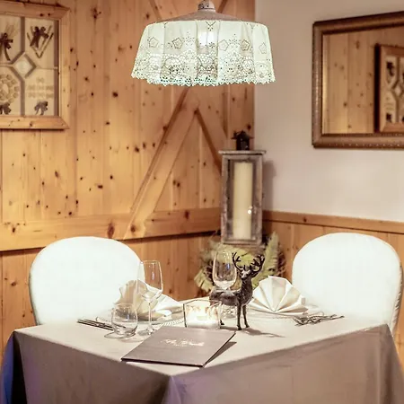 Hotel La Perla Wellness & Beauty-3