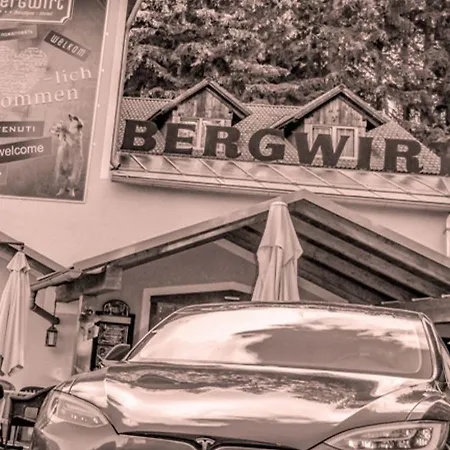 LiebesNesterl Bergwirt - Boutique Hotel-3
