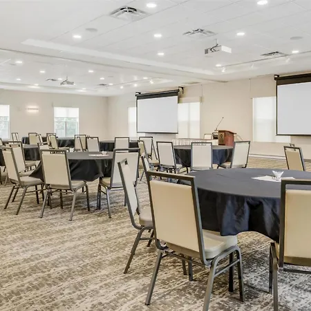 Best Western Plus Bridgewater Hotel & Convention Centre-3