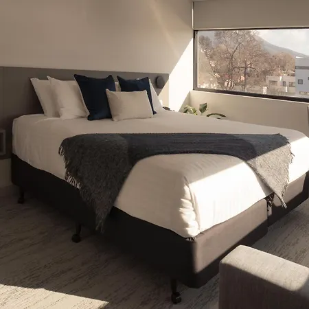 429 Apartments & Suites-3
