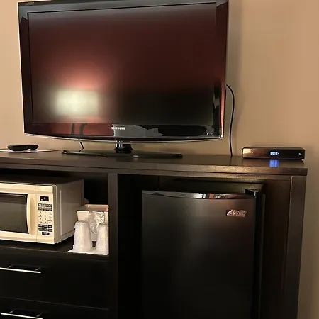 Ramada Limited 100 Mile House-2