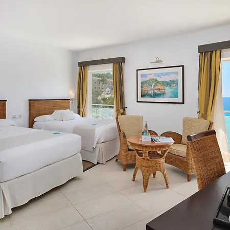 Hotel Apartamentos Cala Santanyi-2
