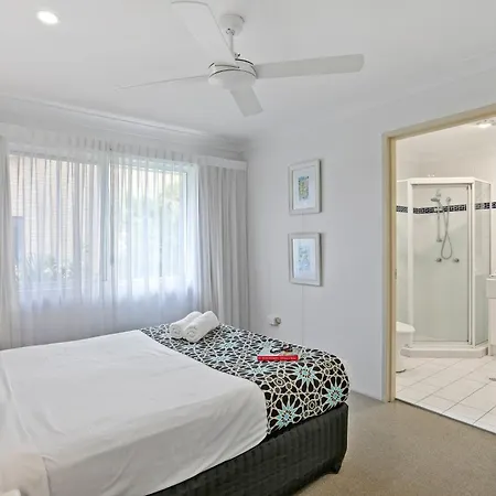 Le Beach Apartments-2