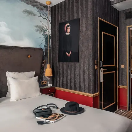 Snob Hotel-3