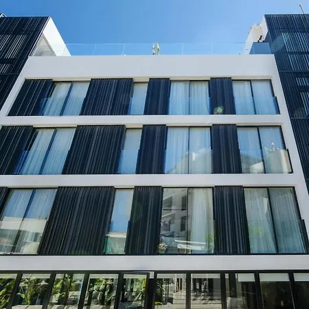 Azuline Hotel M-2