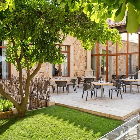 Parador De Caceres-2