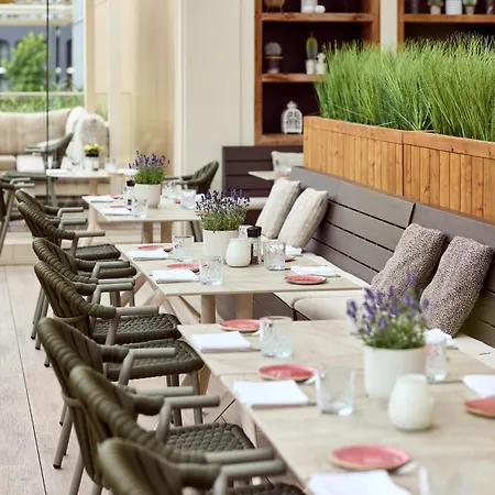 Van Der Valk Hotel Beveren-3