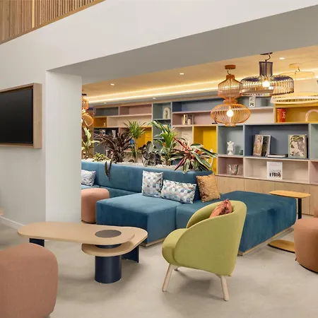 Hampton By Hilton Paris Charles De Gaulle Airport-2