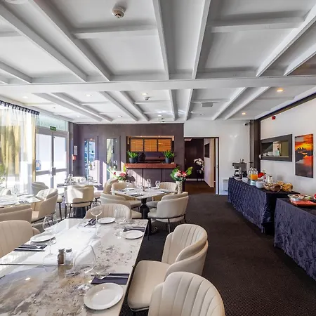 Grand Riccarton Hotel-3