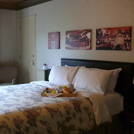 Hotel Le Manoir Baie-Comeau-3