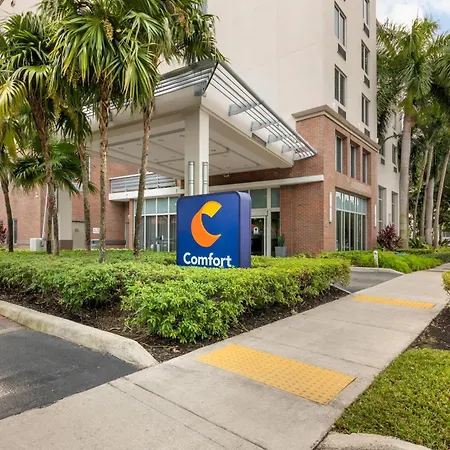Comfort Suites Miami Airport North-3