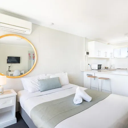 Bathurst Studio Apartments-2