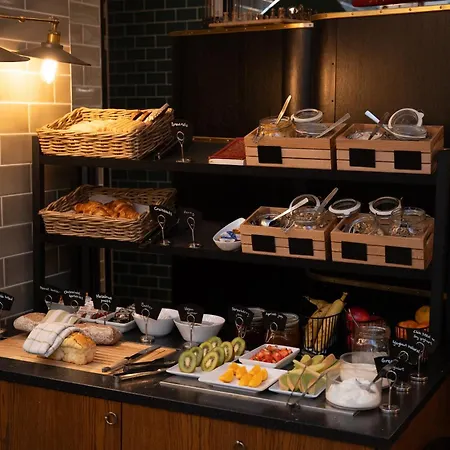 The Hendrick'S Hotel-3
