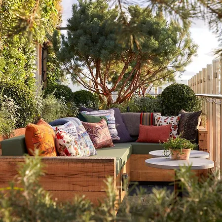 Treehouse Hotel London-2