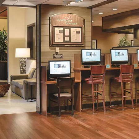 Doubletree By Hilton Seattle Airport-3