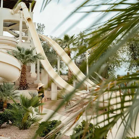 Arizona Grand Resort-3