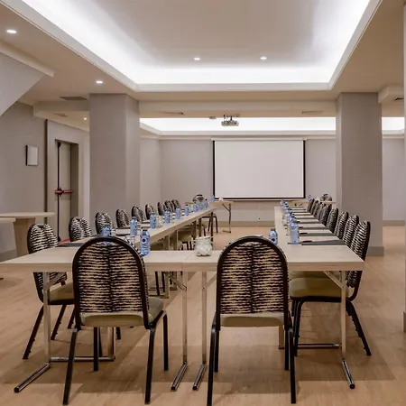 Ac Hotel Carlton Madrid By Marriott-3