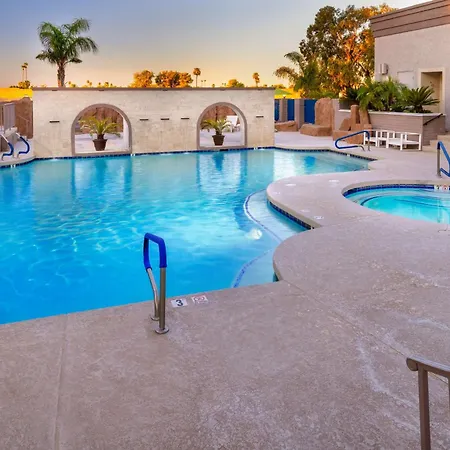 Doubletree By Hilton Phoenix Mesa-2