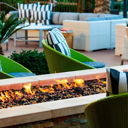 Renaissance Palm Springs Hotel-2