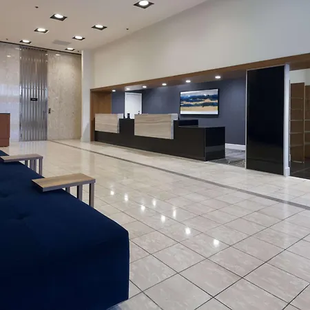 Doubletree By Hilton London-2