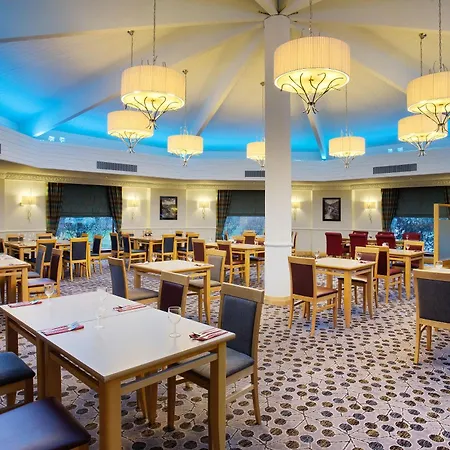 Leonardo Hotel Inverness-3
